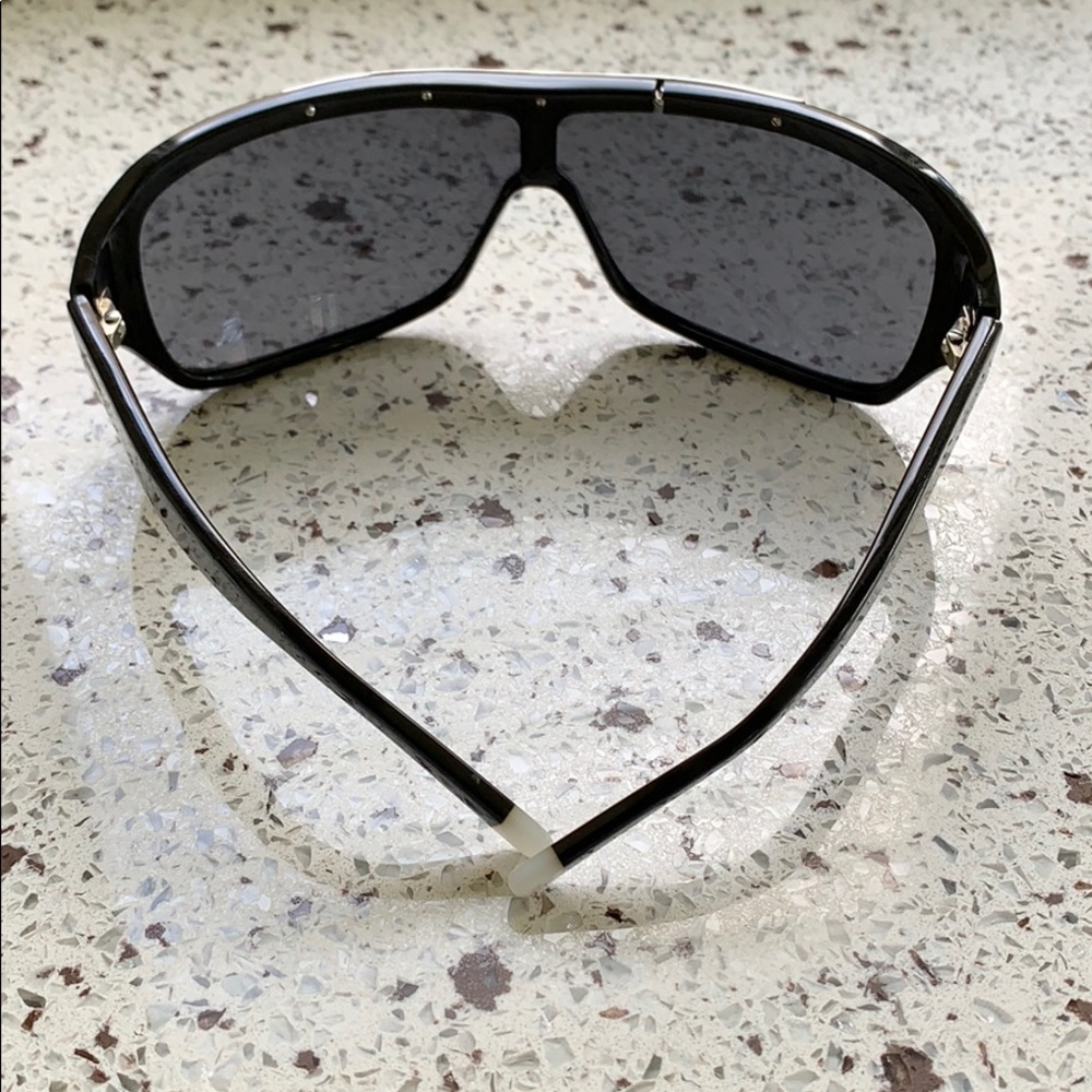 DKNY Sunglasses - Picture 3 of 5